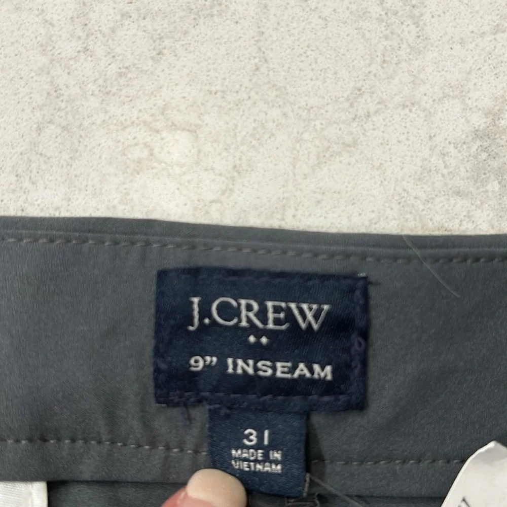 NWT J. Crew Men’s Tech Shorts 9'' Inseam Performance Classic Fit Grey Size 31